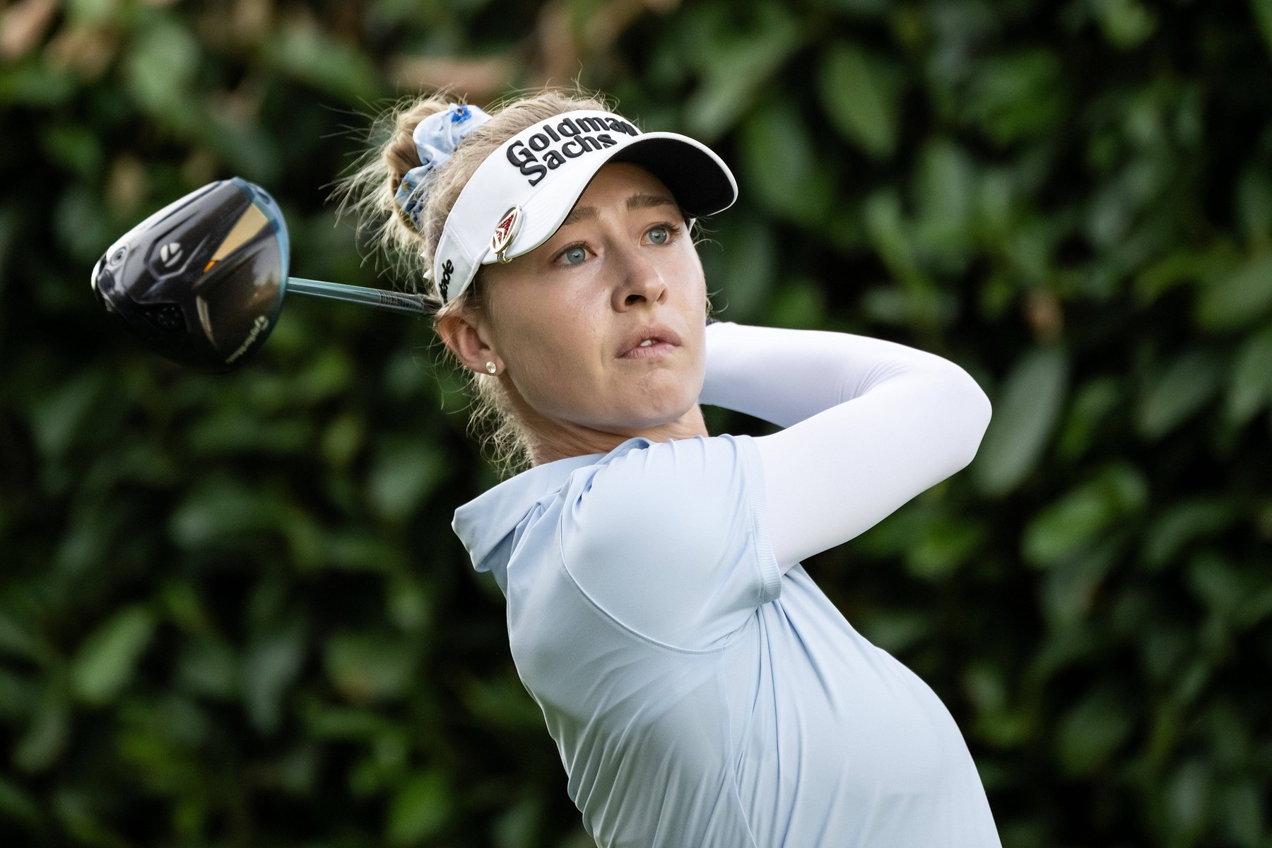 Nelly Korda po prvním kole Amundi Evian Championship ztrácí dvě rány na Sáru Kouskovou. Světovou jedničku čeká v pátek náročný boj o udržení nad hranicí cutu