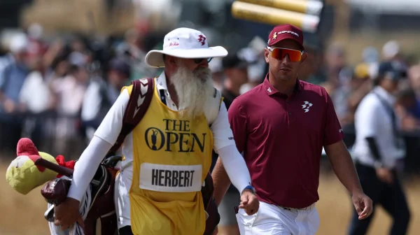 The Open v pátek nabídlo rekordy i kontroverze. Cutem neprošla řada velkých jmen