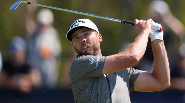 „Plenkový faktor“ funguje! Sam Burns po narození dcery vede na The Open