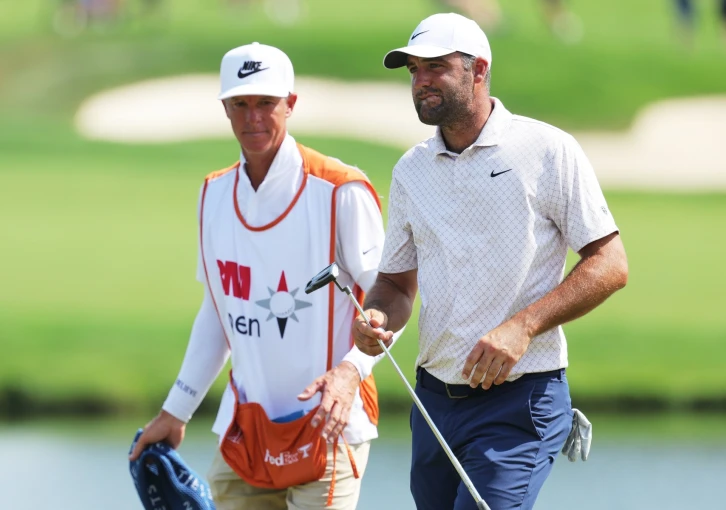 Scottie Scheffler na kolenou! Bezchybný Jackson Koivun přepisuje golfové rekordy