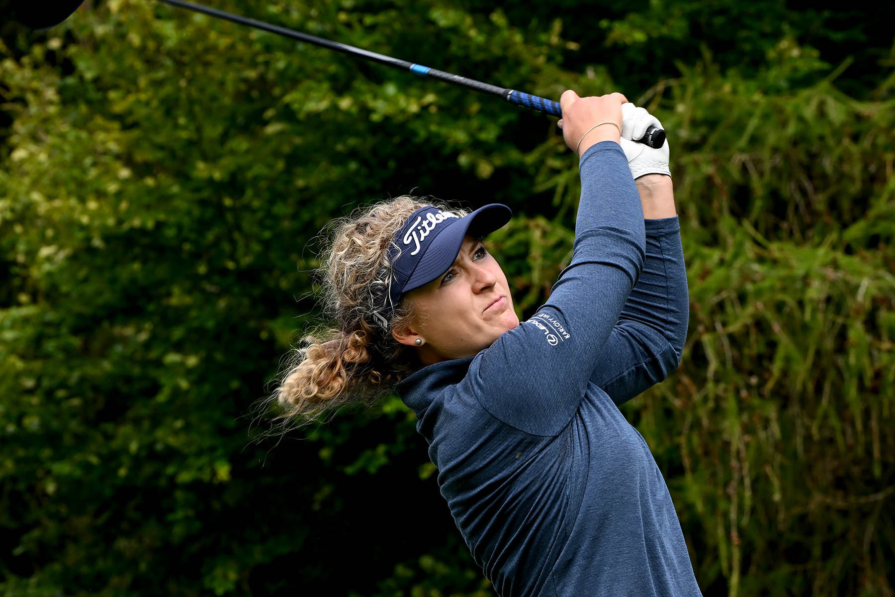 Sára Kousková pokračuje ve skvělé formě. Po dvou kolech KPMG Women’s Irish Open dělí druhé místo a zůstává ve hře o titul