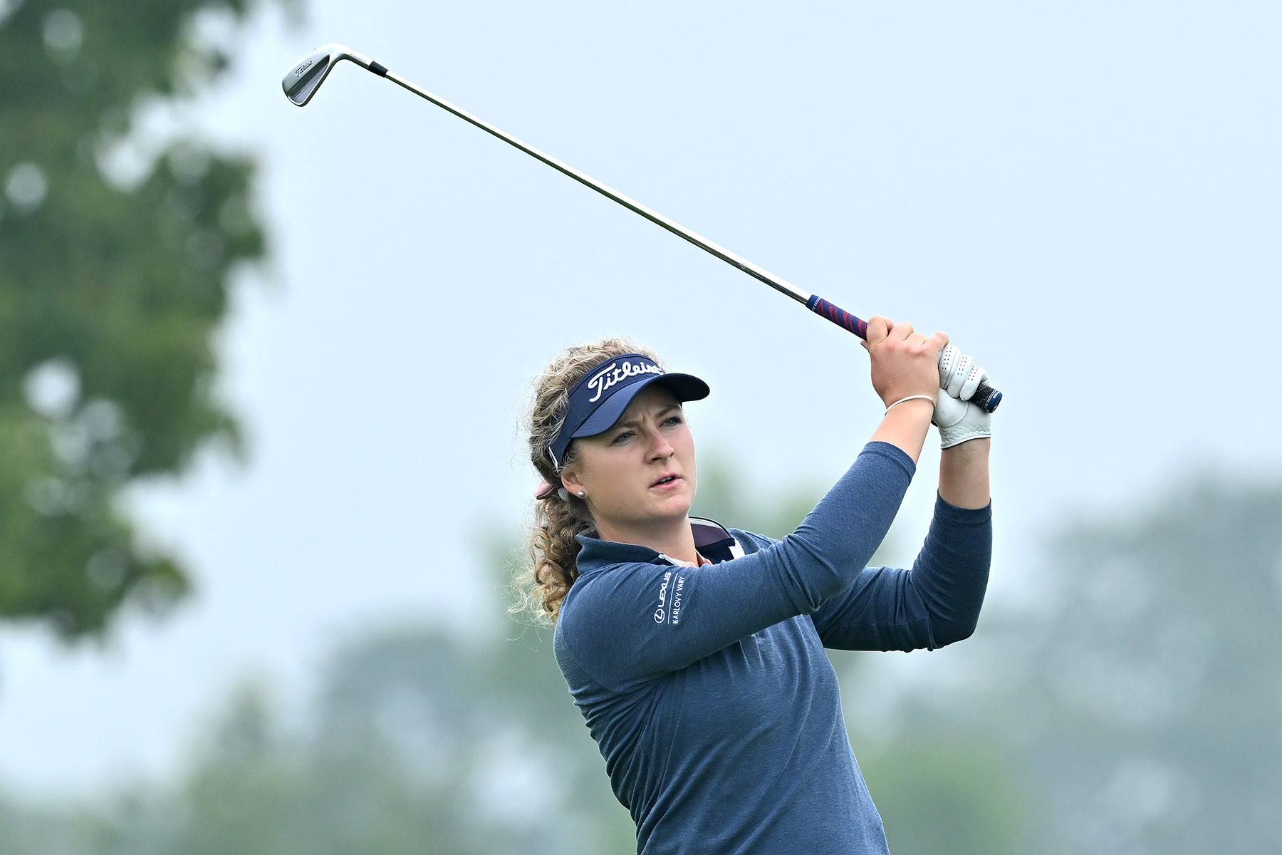 Sára Kousková pokračuje v životní sezoně. Do finálového kola KPMG Women’s Irish Open vstoupí ze samostatného druhého místa
