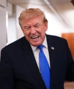 Video: Trump vyhrál turnaj v Bedminsteru. Geniální hráč, nebo chronický podvodník?