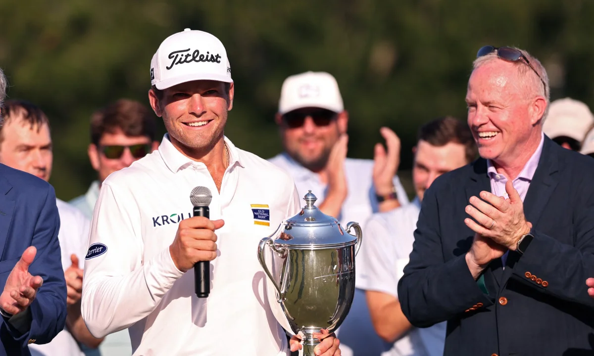 Zázračný albatros i kruté pády. Finále základní části PGA Tour nabídlo velkolepé drama