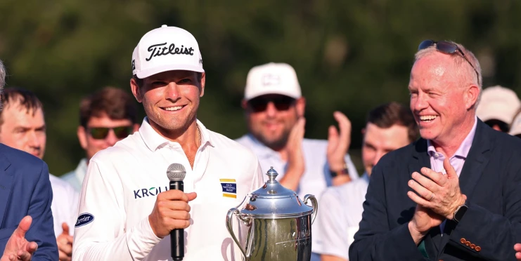 Zázračný albatros i kruté pády. Finále základní části PGA Tour nabídlo velkolepé drama