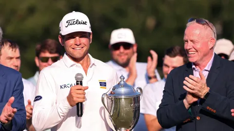 Zázračný albatros i kruté pády. Finále základní části PGA Tour nabídlo velkolepé drama