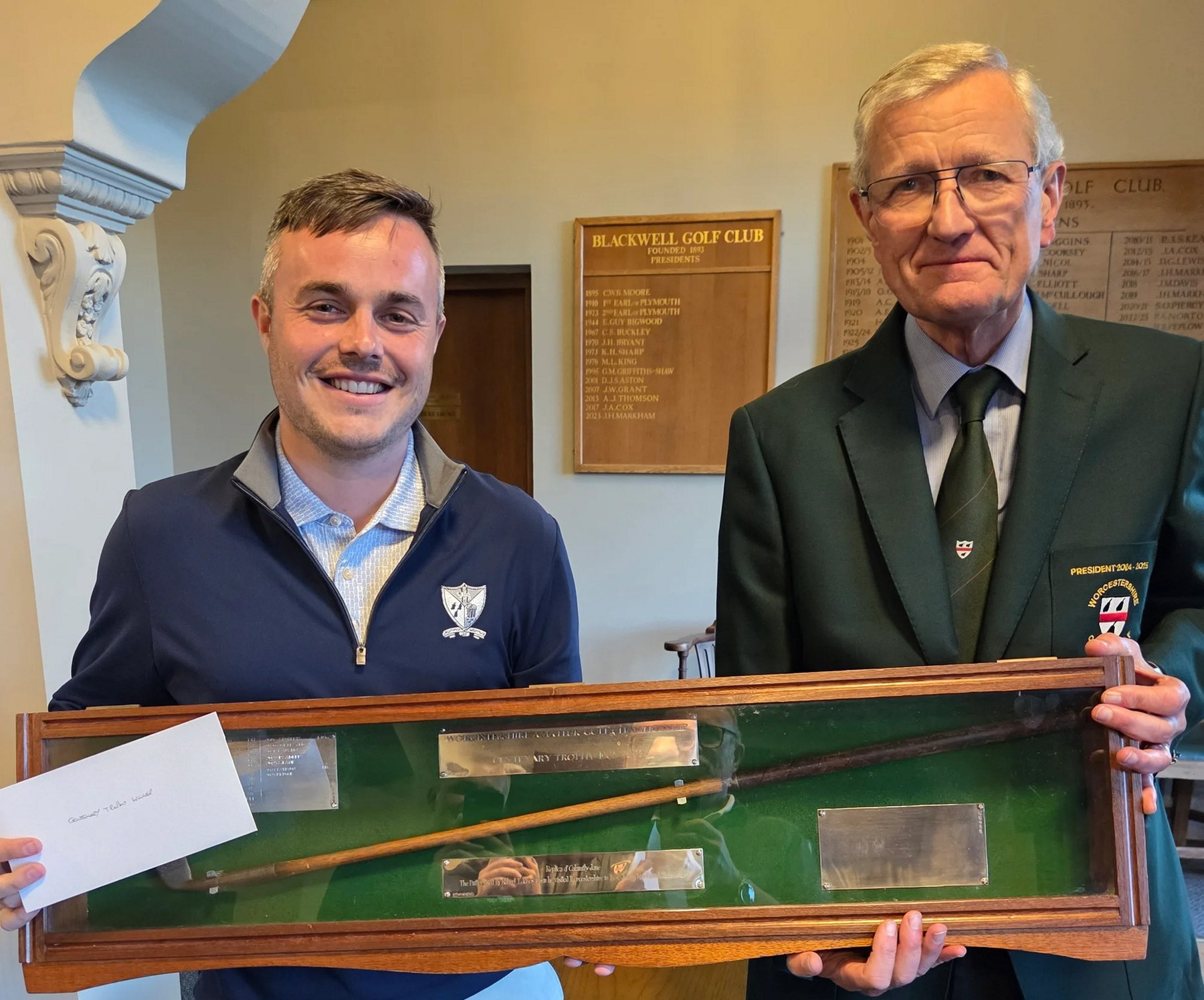 Matt Vigurs zřejmě přepsal historii britského golfu. Hole-in-one na čtyřparové jamce zahrál z neuvěřitelných 376 metrů čímž zřejmě vytvořil i evropský rekord