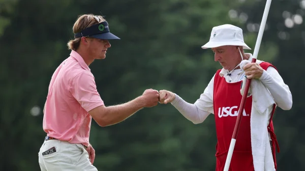 Tajná zbraň na U.S. Amateur. Místní caddie dovedl outsidera až do semifinále