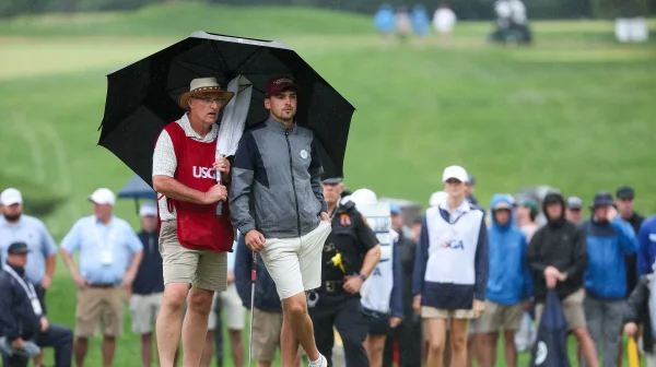 Tiger Woods vysekl poklonu šampionovi US Amateur. Jack Whaley si zahraje tři majory