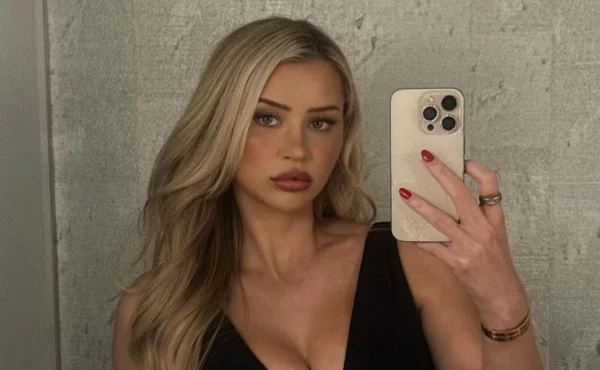 Nejžhavější hokejistka světa okouzlila golfovou superstar Brysona DeChambeaua