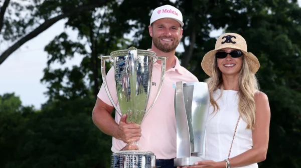 Řekne mu ano? Vítěz BMW Championship Wyndham Clark chce požádat krásnou modelku o ruku
