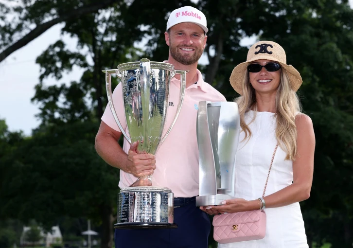 Řekne mu ano? Vítěz BMW Championship Wyndham Clark chce požádat krásnou modelku o ruku