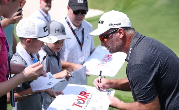 Po dvou bogey přišel životní eagle. Ryan Fox předvedl obrat dne na Tour Championship