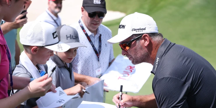 Po dvou bogey přišel životní eagle. Ryan Fox předvedl obrat dne na Tour Championship