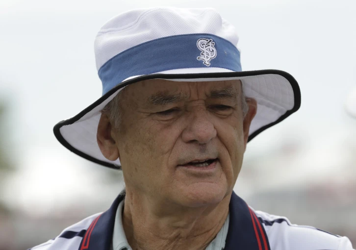 Komik Bill Murray propojil lásku ke golfu s krásami Irska. Nový seriál míří na obrazovky