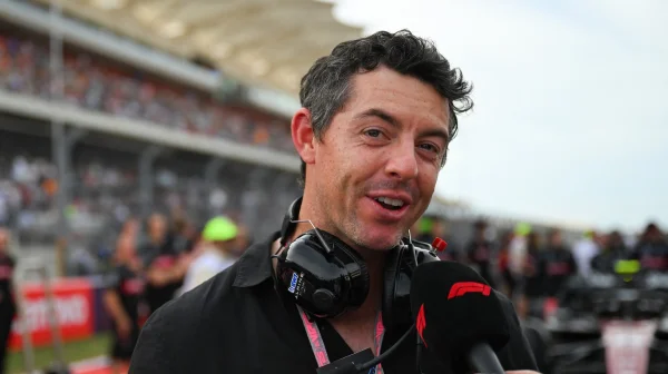 Rory McIlroy a miliardový obchod. Jeho investice do Formule 1 míří k prodeji