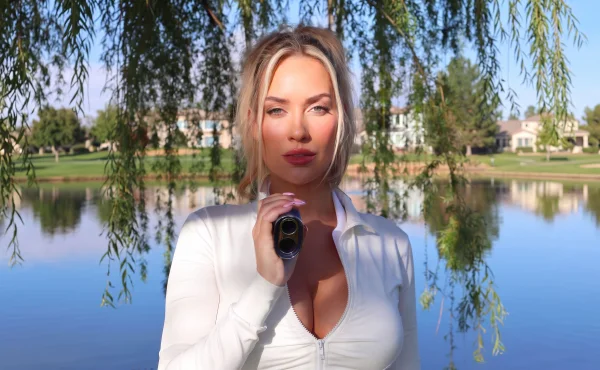 Paige Spiranac bez zábran. Golfová kráska přiznala experimentování s dívkami