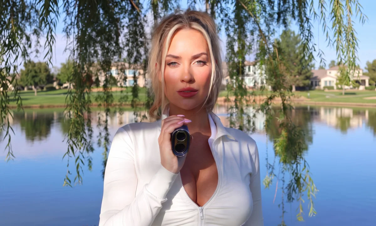 Paige Spiranac bez zábran. Golfová kráska přiznala experimentování s dívkami