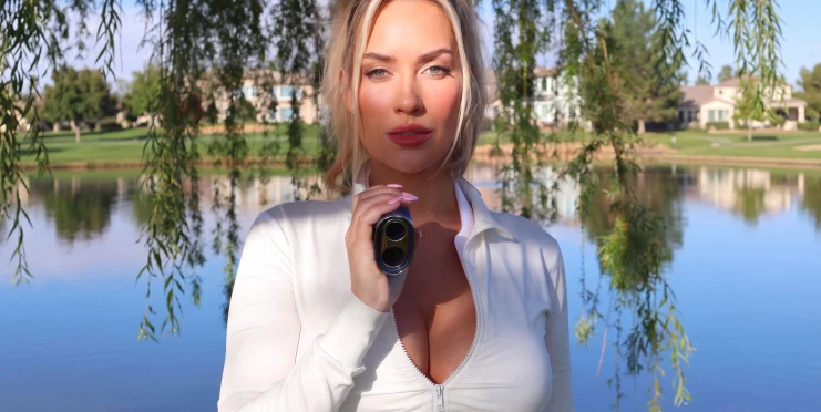 Paige Spiranac bez zábran. Golfová kráska přiznala experimentování s dívkami