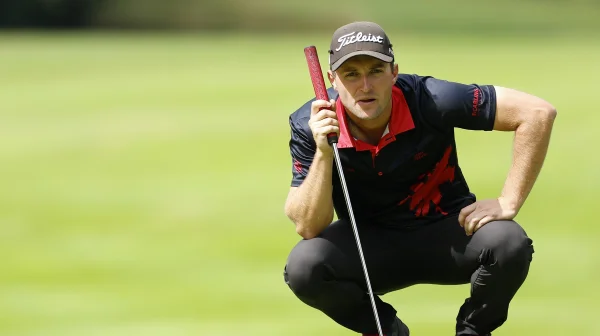 Boj o golfovou elitu vrcholí. Zuska je ránu od postupu, Asian Tour nečekaně zavírá dveře