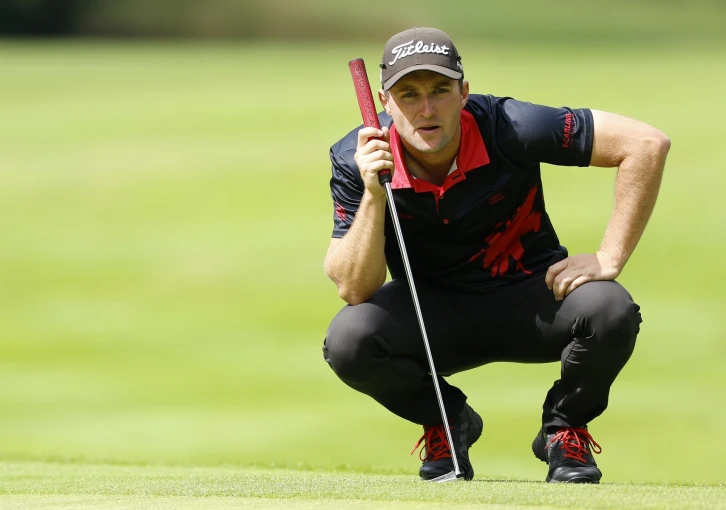 Boj o golfovou elitu vrcholí. Zuska je ránu od postupu, Asian Tour nečekaně zavírá dveře