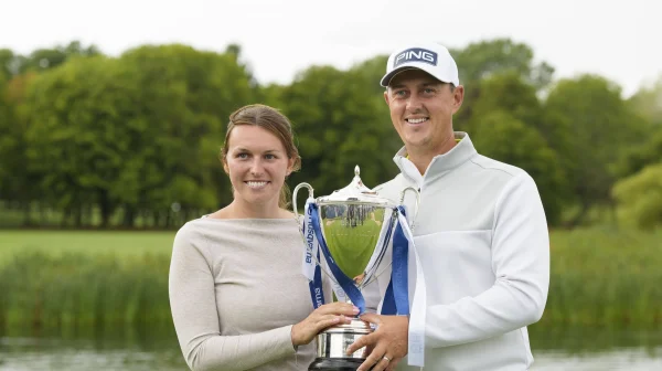 Od rozvážky potravin k titulu na DP World Tour. Joe Dean ovládl British Masters