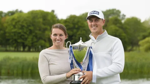 Od rozvážky potravin k titulu na DP World Tour. Joe Dean ovládl British Masters