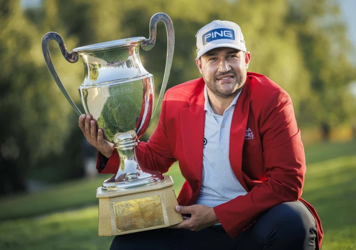 European Masters: Lawrence vyrovnal Seveho rekord. Casey věnoval 9 milionů obětem požáru