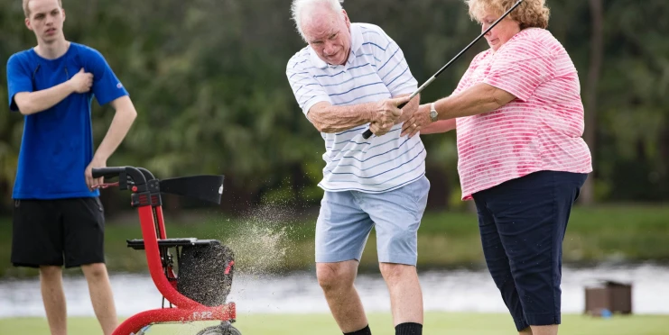 Mrtvice mu vzala golf, program PGA HOPE mu vrátil naději. Příběh 90letého veterána