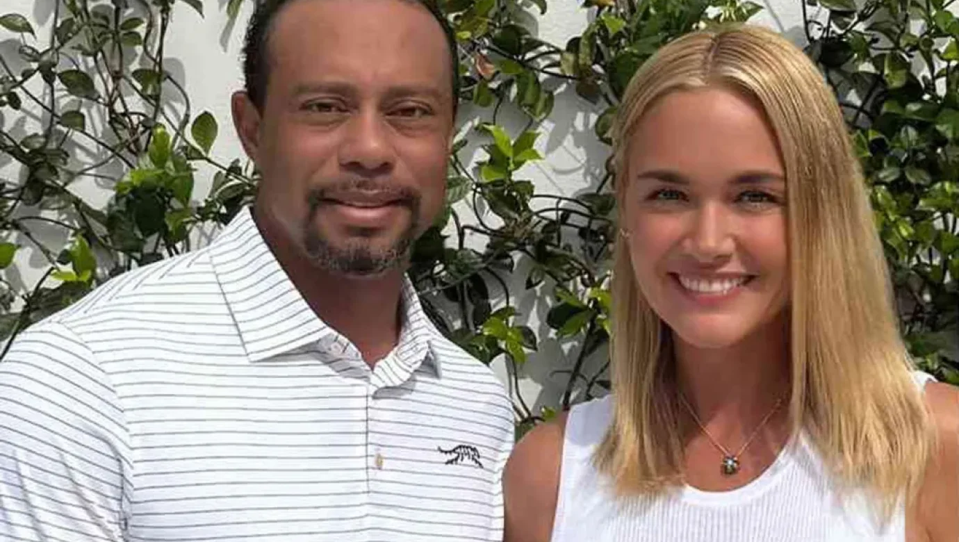 Tiger Woods a Vanessa Trump na jedné ze společných fotografií, kterými v březnu 2025 veřejně potvrdili svůj vztah. Po náročném roce nyní uvažují i o svatbě