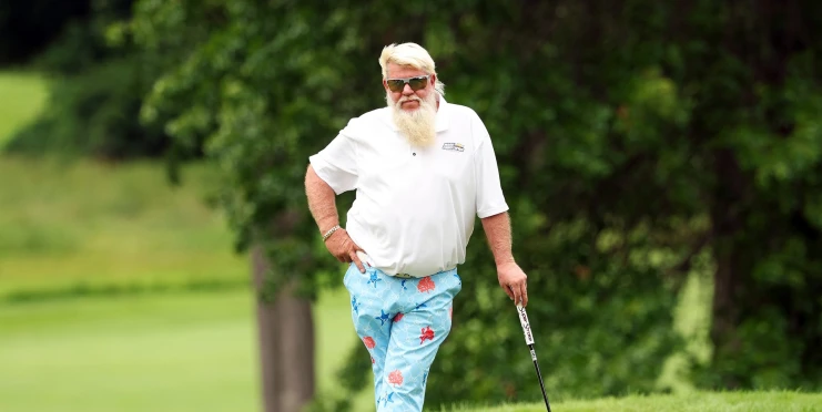 Tradice na Masters pokračuje! John Daly stěhuje svůj karavan i večírky do Topgolfu