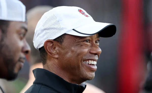 Tiger Woods oslavil s Vanessou konec boje s rakovinou. Teď plánuje golfový comeback