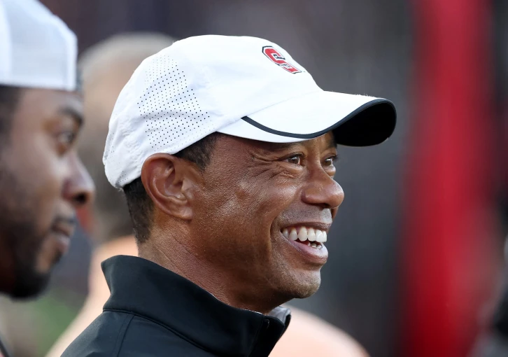 Tiger Woods oslavil s Vanessou konec boje s rakovinou. Teď plánuje golfový comeback