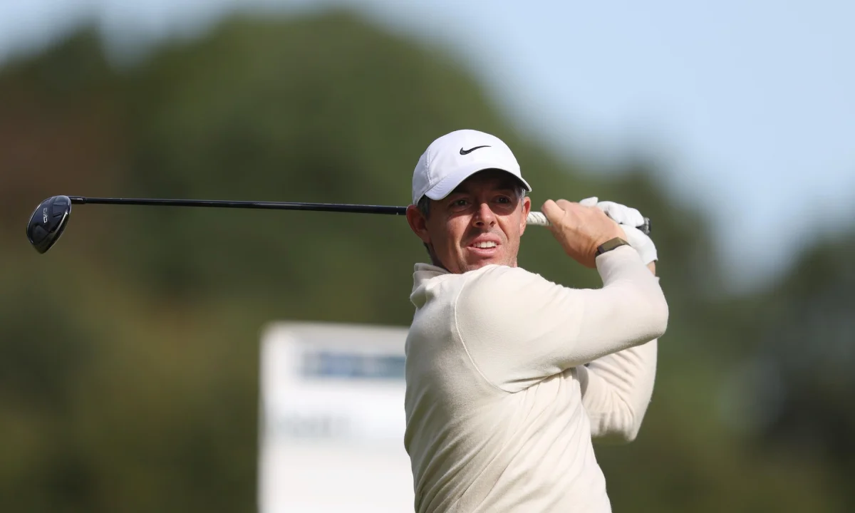 McIlroy míří do Emirátů za rekordem. Tour má kvůli bezpečnosti evropský plán B