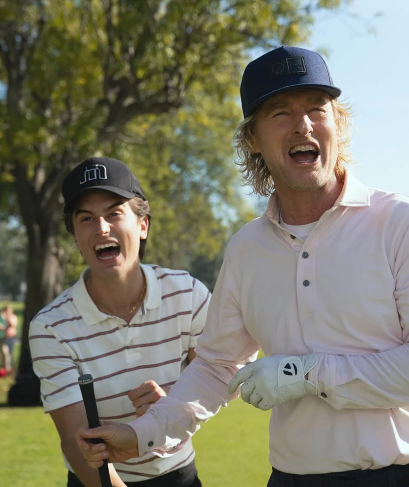 Owen Wilson na Rivieře málem zahrál eagle. Jeho golfový seriál Stick se vrací