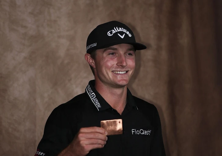 Nejmladší v historii! Teprve 19letý Blades Brown si vybojoval kartu na PGA Tour