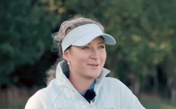 Sára Kousková a Peter Pecha si to rozdali na Oaks. Cíl +3? Golf řekl ne!