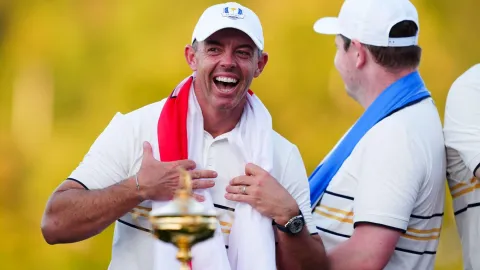 Čekal snad květiny? Podle Američanů je Rory McIlroy uplakánek a sprostý hrubián