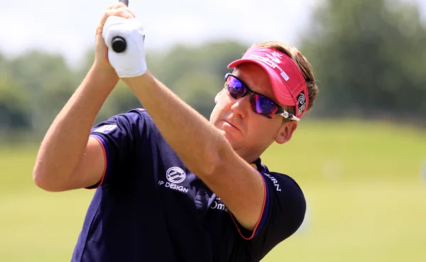Poulter nechce platit pokuty, LIV Golf už je ale za něj řešit nebude. Přijde o Ryder Cup?