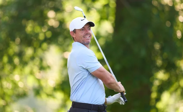 Zdržuje snad Rory McIlroy? Vítěz Masters je v Irsku frustrovaný kvůli necitlivým rozhodčím