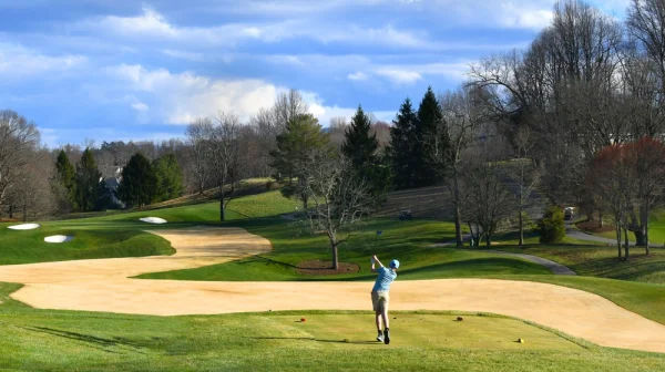 Patří hypnotizér do golfu? Někomu může pomoci, míní bývalý profesionál