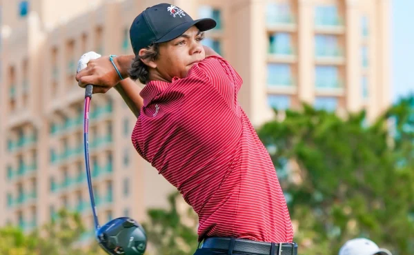 Šestnáctiletý Charlie Woods slaví po dramatickém rozstřelu návrat na US Junior Amateur