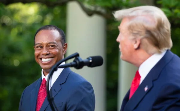 Donald Trump má dalšího poradce. S golfovými názory mu radí Tiger Woods