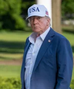 Vnučka s nulovým handicapem? Donald Trump opět trávil s Kai chvíle na golfu