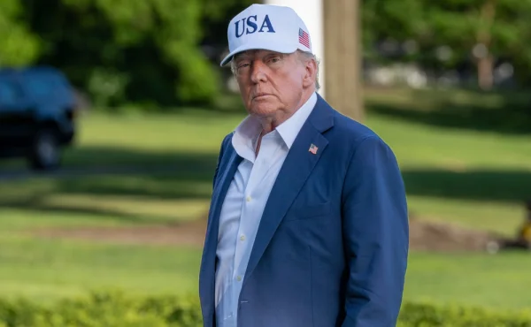 Vnučka s nulovým handicapem? Donald Trump opět trávil s Kai chvíle na golfu