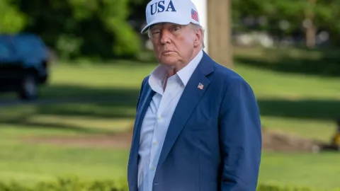 Zabránil jsem pěti válkám, pochlubil se Donald Trump při otevření hřiště ve Skotsku